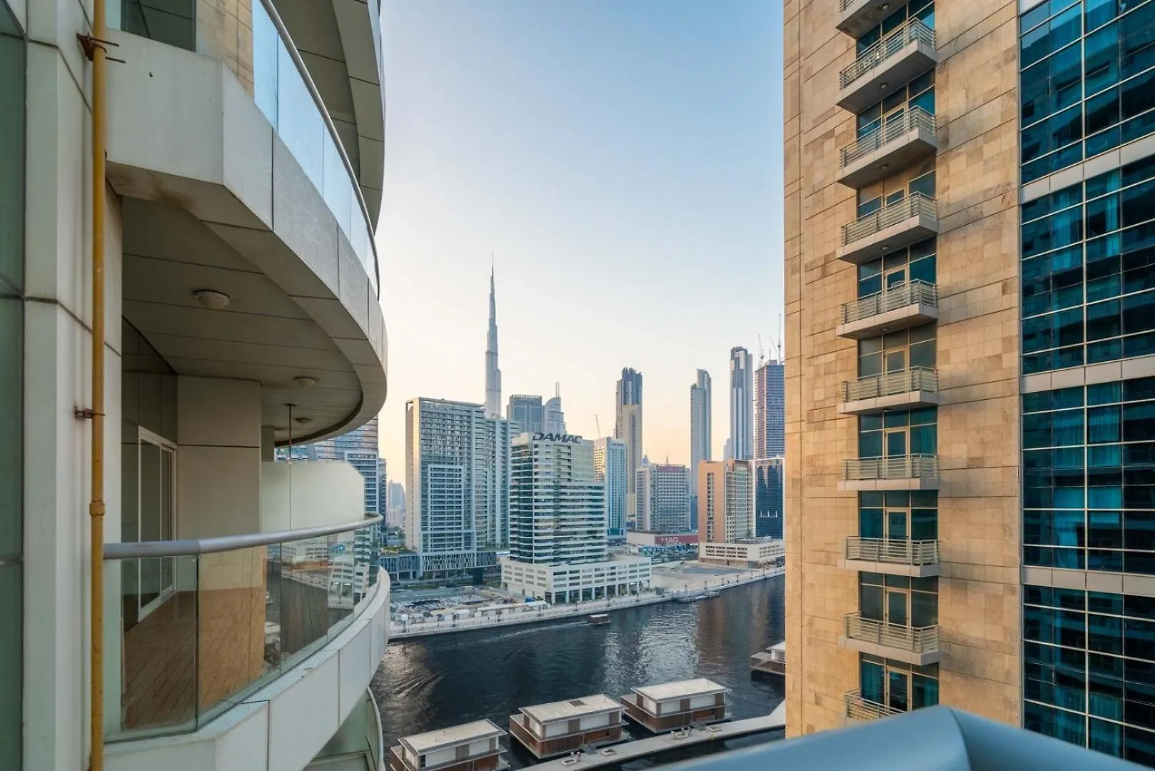 Guestready - Modern Retreat In Business Bay Apartment Dubai 0*,